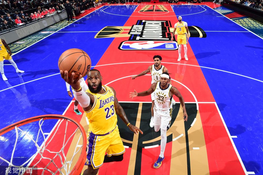 马龙整理球 马龙整理球