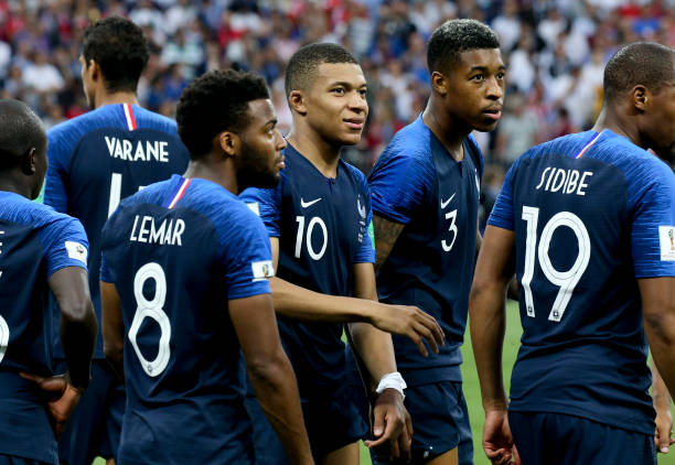 出卓越的足 出卓越的足